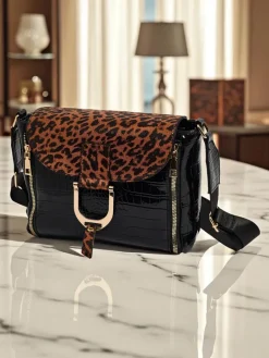 Sale Athena Nero - stylowa torebka damska lakierowana z panterką Damskie Małe Torebki