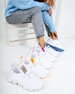 Online Biało- różowe sportowe buty damskie Baym - Obuwie Damskie Bieganie, Ćwiczenia I Trening