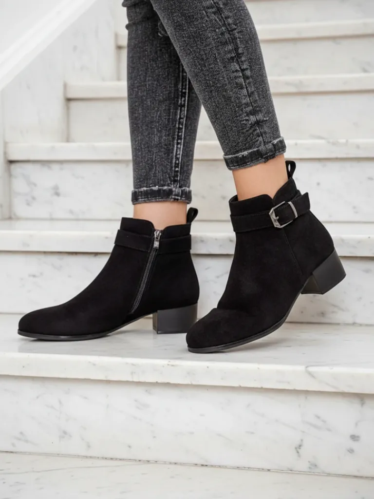 Botki Elegante Nero z Ekoskóry Botki Z Delikatnym Ociepleniem|Botki Na Płaskim Obcasie