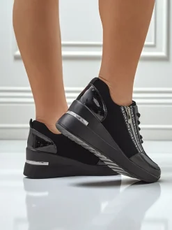 Sale Czarne sneakersy koturny damskie Calista Nero – elegancja i wygoda na co dzień Damskie Sneakersy