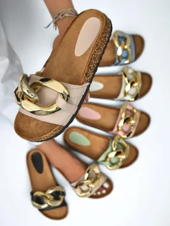 New Damskie klapki Coralia ecru na platformie z łańcuchem Klapki Płaskie