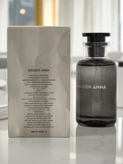 Online Inspirowana Woda perfumowana męska Maiden Anna Black- Szarmantyczny Perfum Z Akordami Agaru Męskie Zapachy Męskie