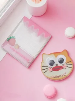 Discount Kevin&Coco Cat Toast Blush Prasowany róż do policzków Truskawka Twarz