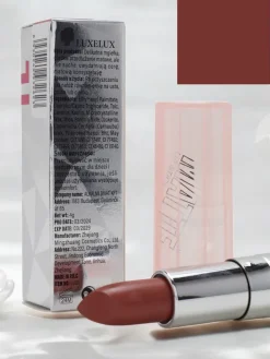 Clearance Luxelux Matowa pomadka kolor Marsala 01 4g Usta