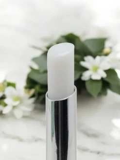 Sale Luxelux Matte Nawilżająca pomadka zmieniająca kolor White 01 4g Usta