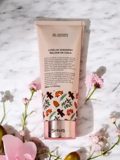 Luxelux Świąteczny balsam do ciała o zapachu kokosowym 300 ml Ciało