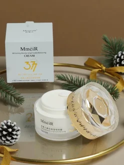 Best MmeiR Krem nawilżający wyrównujący koloryt skóry Twarz