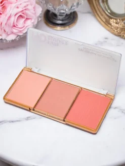 Outlet Paletka 3 odcieni matowego różu do policzków kolor Terracotta Rose Twarz