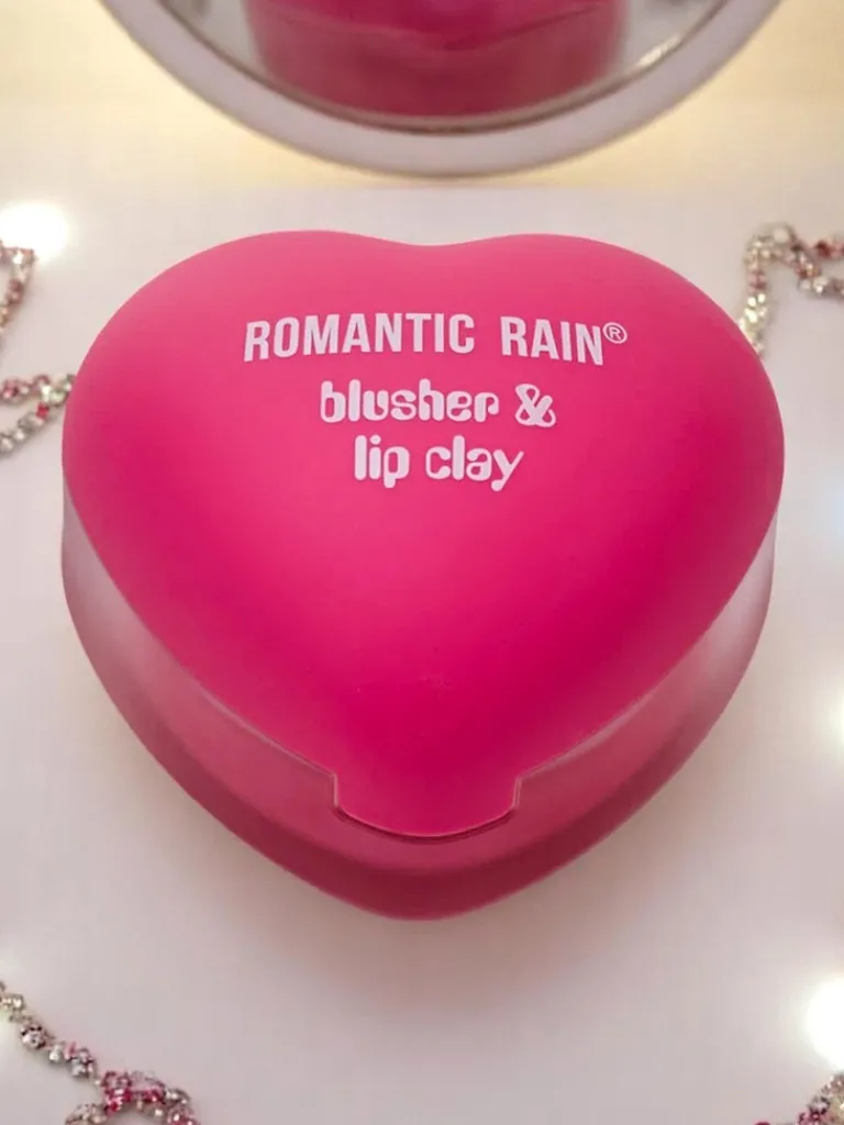 Online Pomadka do ust i róż 2w1 w słoiczku w kształcie serduszka Magenta Usta