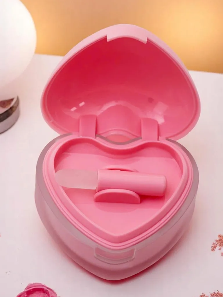 Best Pomadka do ust i róż 2w1 w słoiczku w kształcie serduszka Rose Usta