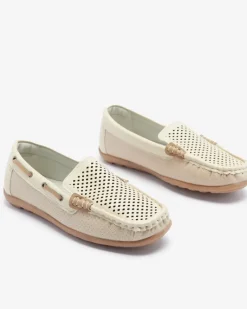 Online Ażurowe dziecięce mokasyny w kolorze beżowym Neddax Dziewczęce