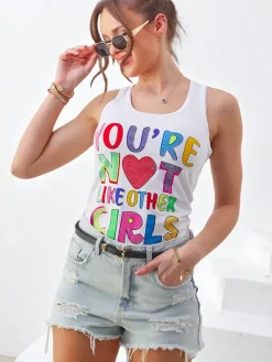 Discount Bawełniana bluzka bokserka damska na ramiączkach z napisami Bluzki / Koszule / Koszulki