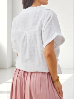 Online Bawełniana koszula damska z tłoczeniem i krótkimi rękawami Bluzki / Koszule / Koszulki