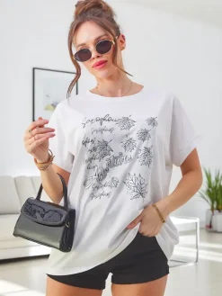 Discount Bawełniany damski t-shirt z nadrukiem z listkami Bluzki / Koszule / Koszulki