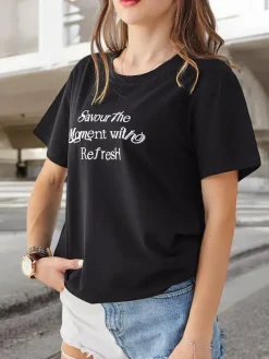 Outlet Bawełniany damski t-shirt Savour The Moment With Refresh Bluzki / Koszule / Koszulki