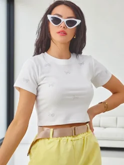Bawełniany damski crop top z cyrkoniami w kształcie kokardek Bluzki / Koszule / Koszulki