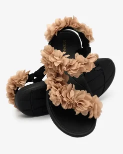 Beżowe sandały damskie z kwiatuszkami Alferroy Sandały Płaskie