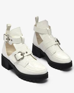 Online Białe lakierowane botki damskie z wycięciem i tłoczeniem Malevib Botki Bez Ocieplenia|Botki Na Płaskim Obcasie