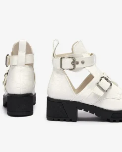 Online Białe lakierowane botki damskie z wycięciem i tłoczeniem Malevib Botki Bez Ocieplenia|Botki Na Płaskim Obcasie