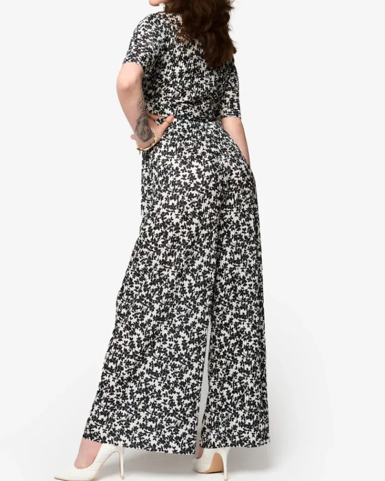 Discount damski plisowany komplet w czarne kwiatki Damskie Komplety Damskie