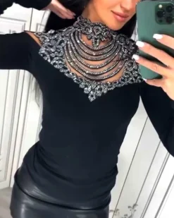 Outlet Bluzka damska półgolf z cyrkoniami Bluzki / Koszule / Koszulki