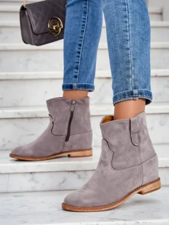 Outlet Botki a'la kowbojki na krytym koturnie Patorias Botki Z Grubym Ociepleniem