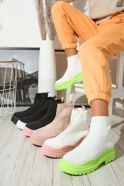 Discount Botki damskie na grubszej podeszwie w kolorze biało- różowym Korlico Botki Bez Ocieplenia|Botki Na Płaskim Obcasie