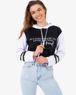 Best Czarna damska bluza crop top z kapturem i napisami Bluzy