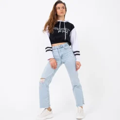 Best Czarna damska bluza crop top z kapturem i napisami Bluzy