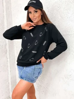 Clearance Czarna damska bluza z cyrkoniami i koralikami Swetry