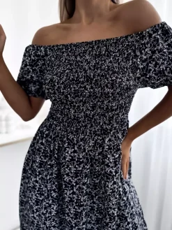 Best Czarna damska sukienka midi w kwiaty Plus Size