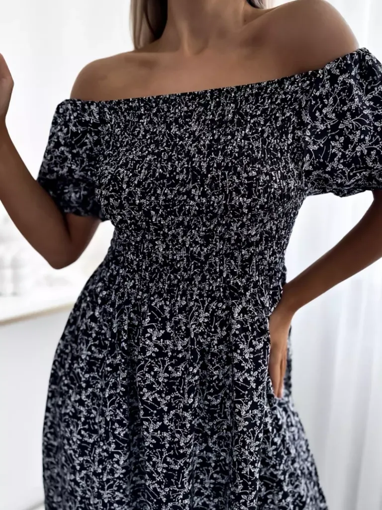 Best Czarna damska sukienka midi w kwiaty Plus Size