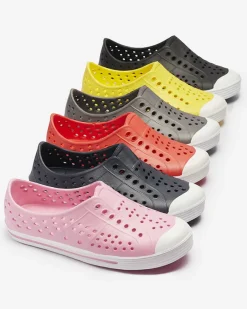 Czarne ażurowe dziecięce gumowe trampki Jiteri Chłopięce|Dziewczęce