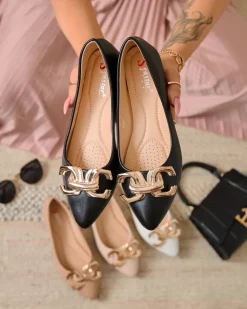 Clearance Czarne baleriny damskie w szpic z ozdobą na nosku Figgda Baleriny Klasyczne