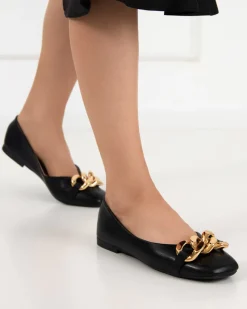 Clearance Czarne damskie eko-skórzane balerinki ze złotą ozdobą Gassi Baleriny Klasyczne
