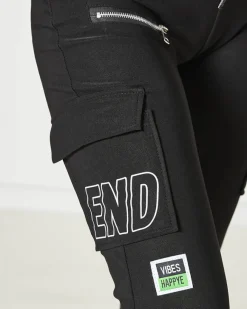 Outlet Czarne damskie spodnie typu bojówki z napisem Spodnie Cargo|Spodnie Materiałowe