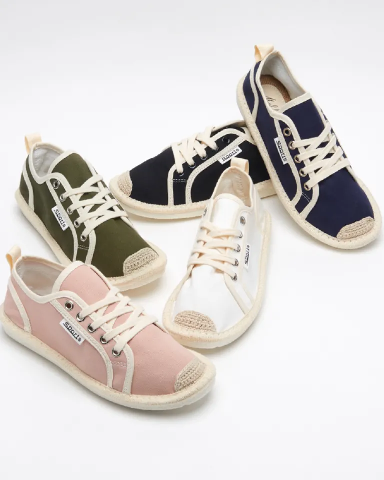 Online Czarne damskie tenisówki tkaninowe Mokida Trampki