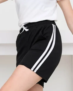 Online Czarne damskie krótkie spodenki z lampasami Szorty|Krótkie Spodenki