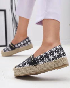 Online Czarne espadryle w kwiaty Azzaxi Półbuty|Espadryle Płaskie