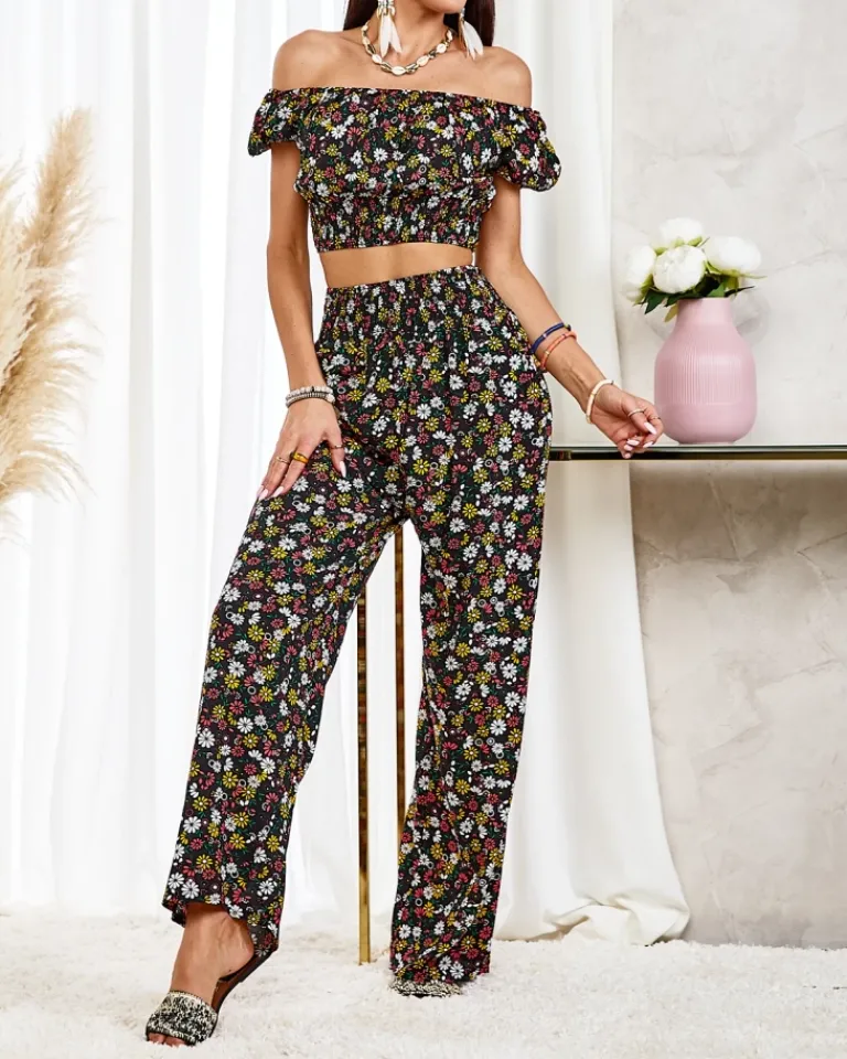 Outlet dwuczęściowy damski komplet w kwiatki Damskie Komplety Damskie