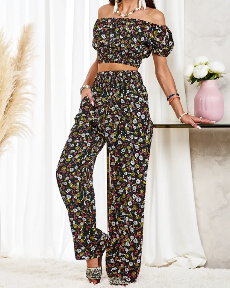 Outlet dwuczęściowy damski komplet w kwiatki Damskie Komplety Damskie