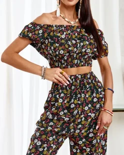 Outlet dwuczęściowy damski komplet w kwiatki Damskie Komplety Damskie