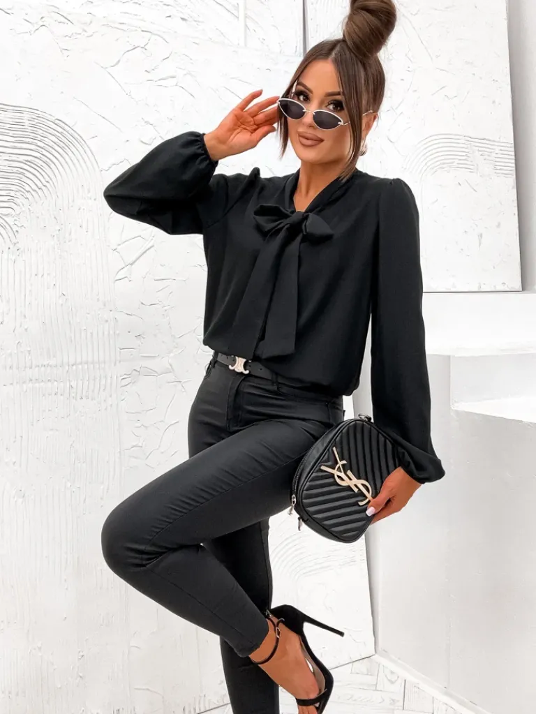 Clearance Damska bluzka z kokardą Bluzki / Koszule / Koszulki