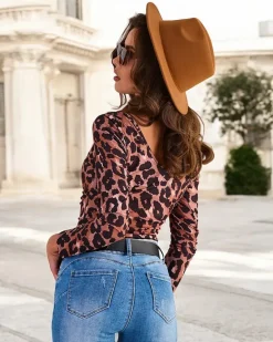 Online Damska bluzka z marszczeniami Bluzki / Koszule / Koszulki