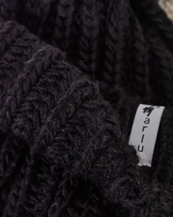 Outlet Damska dzianinowa czapka z pomponem Damskie Czapki I Kapelusze