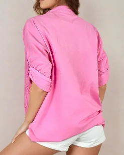 Discount Damska koszula z haftem oversize Bluzki / Koszule / Koszulki