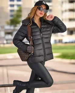 Online damska kurtka zimowa pikowana Kurtki / Marynarki / Płaszcze