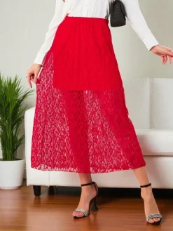 Outlet Damska spódnica midi z koronką Spódnice