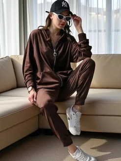 Sale Damski komplet a'la welur Damskie Komplety Damskie