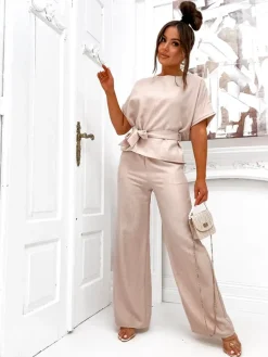 Clearance Damski komplet z bluzką z krótkim rękawem i szerokimi spodniami Damskie Komplety Damskie